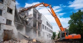 Промышленный демонтаж зданий Саров, цена от 3013 руб.